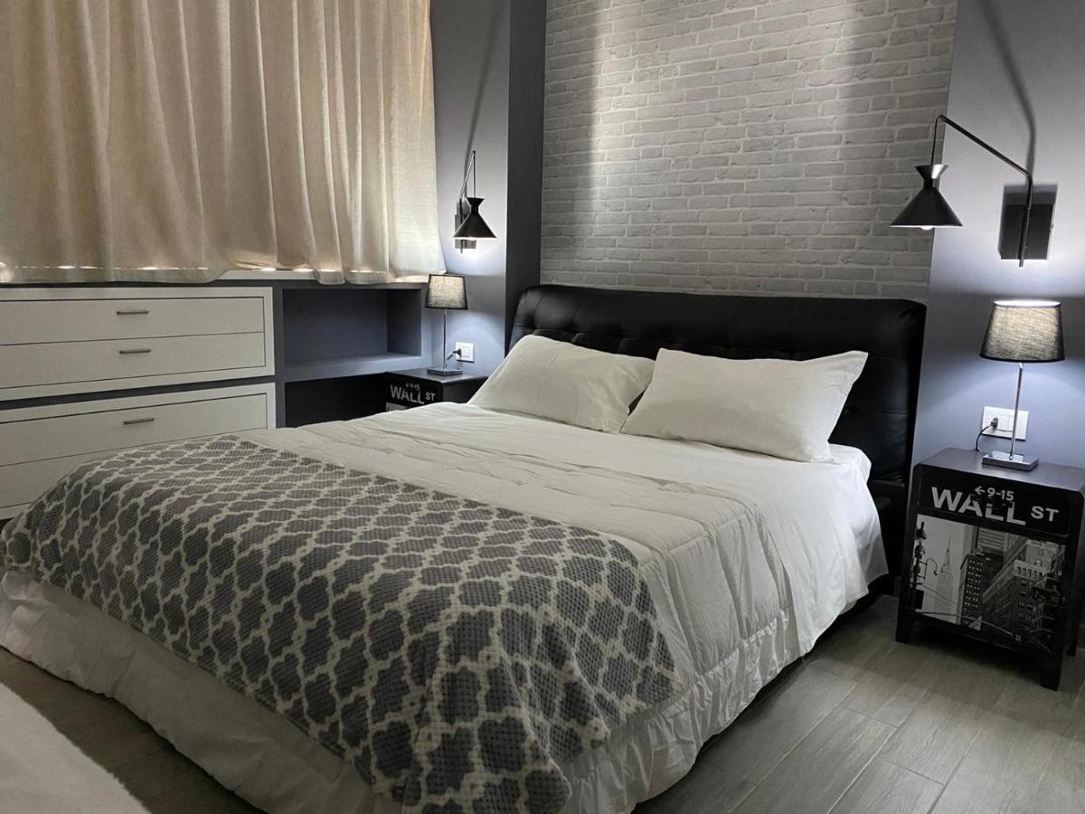 2B Fifteen Floor Suite Napoli Eksteriør bilde
