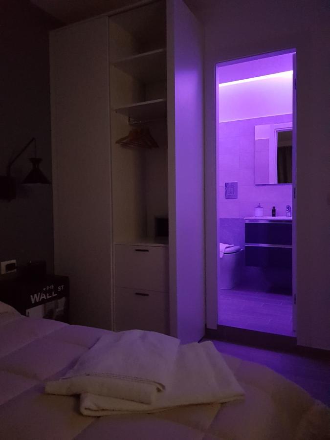 2B Fifteen Floor Suite Napoli Eksteriør bilde