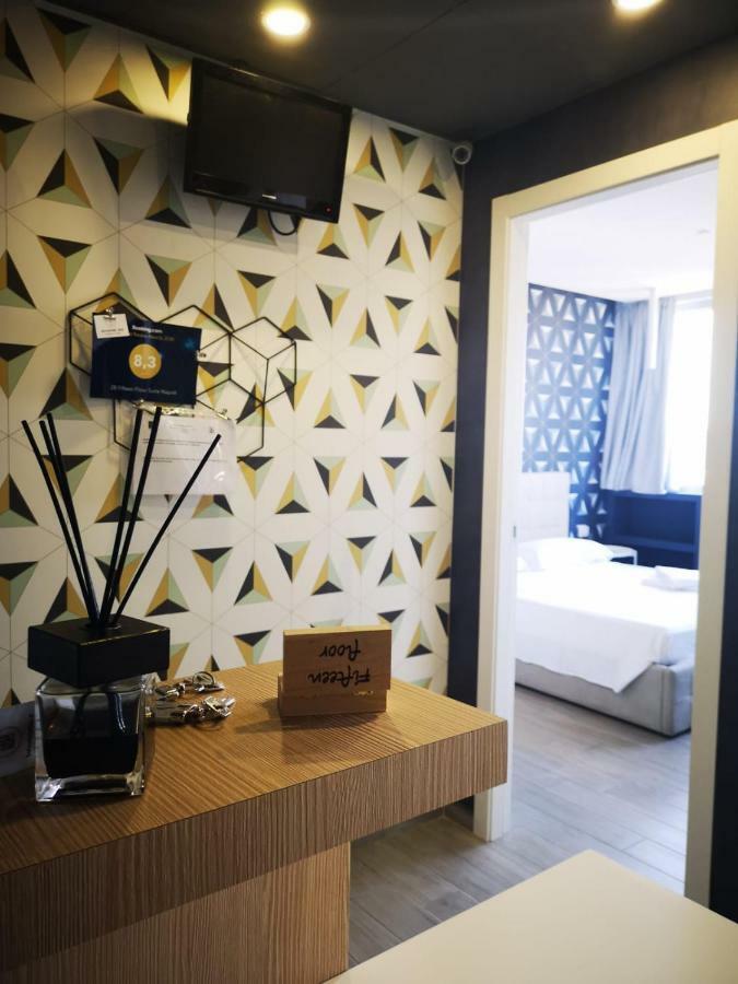 2B Fifteen Floor Suite Napoli Eksteriør bilde