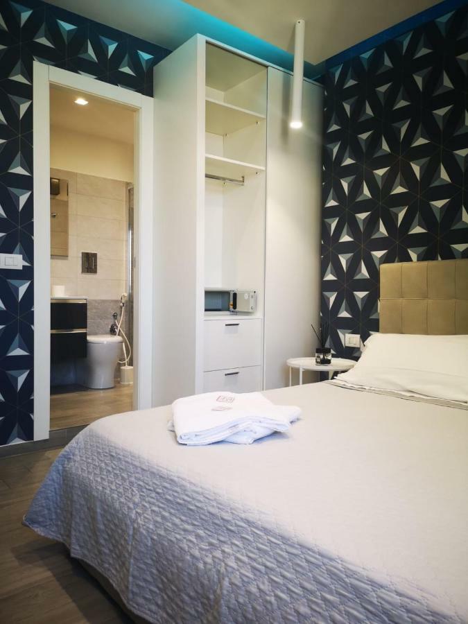 2B Fifteen Floor Suite Napoli Eksteriør bilde