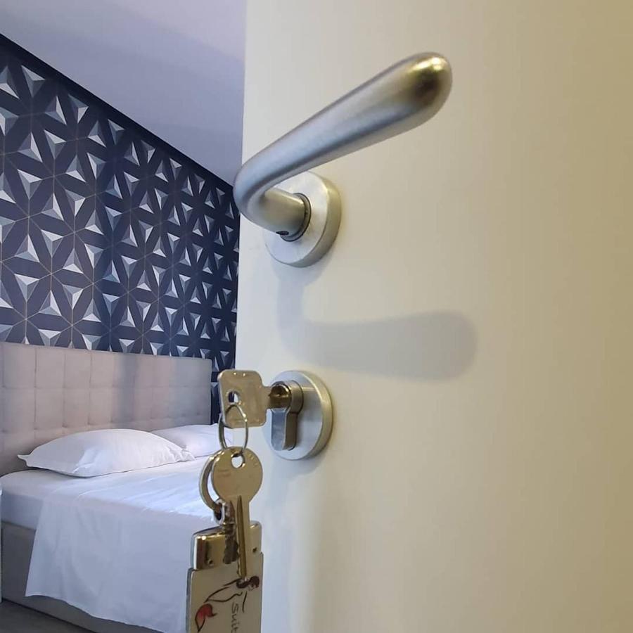 2B Fifteen Floor Suite Napoli Eksteriør bilde